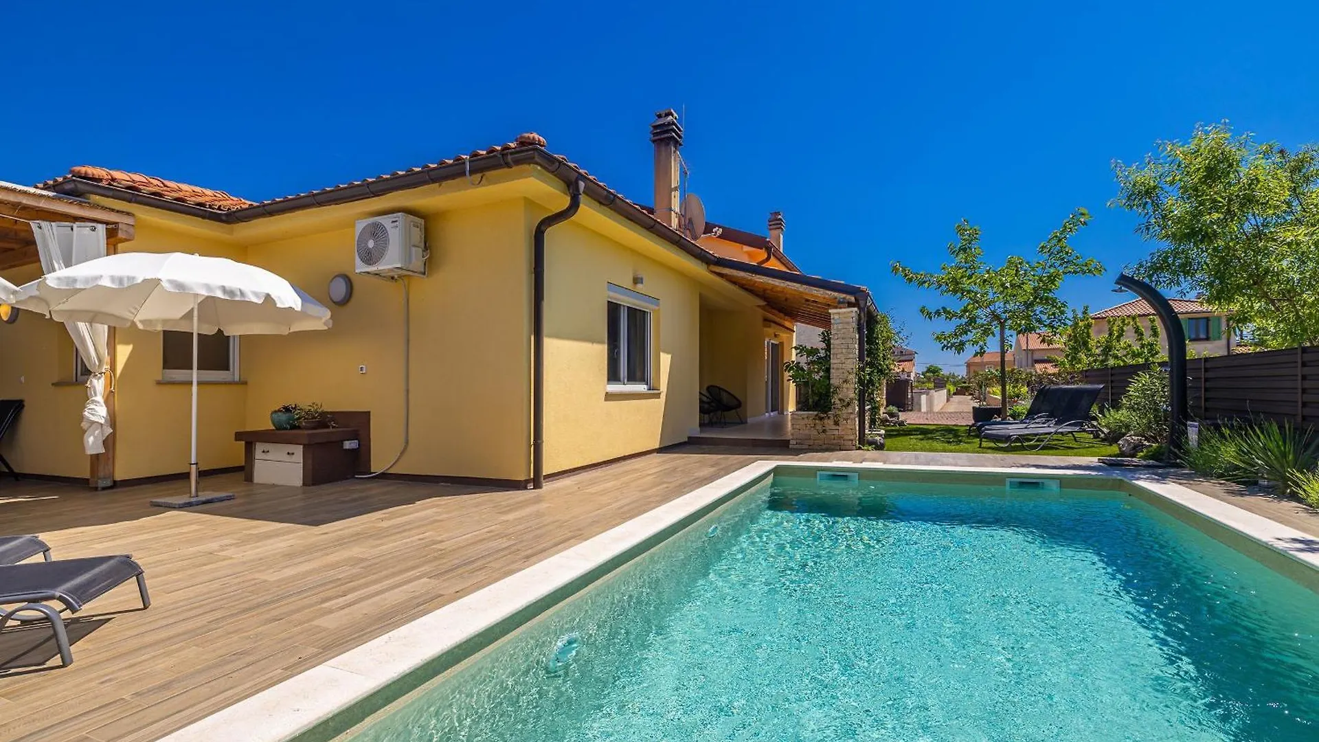 Holiday House Amarilla With Private Pool Krk Town